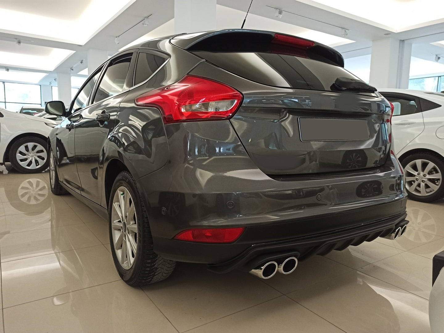 Ford Focus Mk3.5 (2014-2018) SE Auto-Styles Quad Diffuser