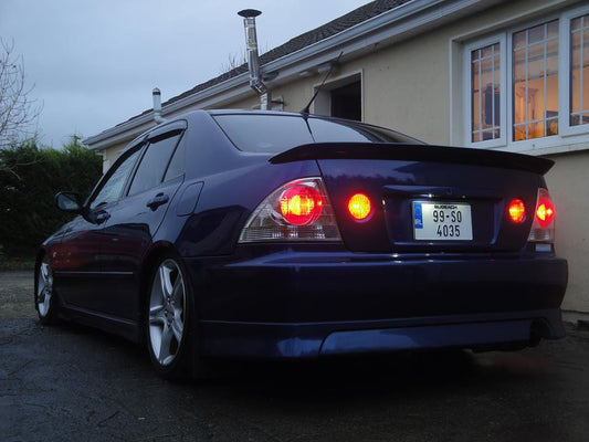 Toyota Altezza / Lexus IS200 Ducktail Spoiler FIBREGLASS